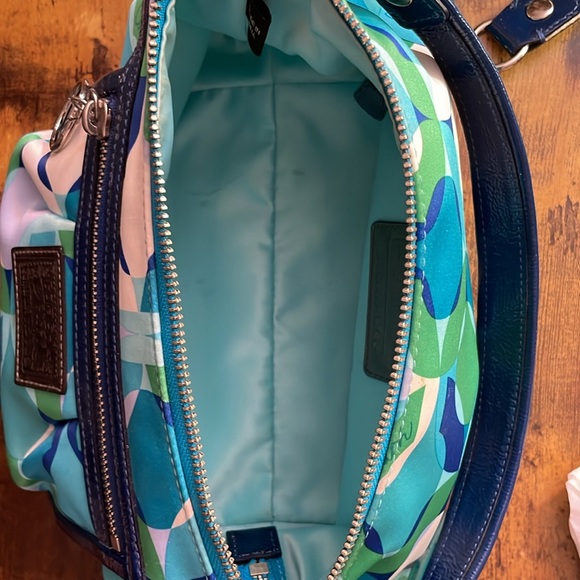 Coach M0968-14736 Poppy Scarf Print Shoulder Bag *Please read description!* - Picture 9 of 12